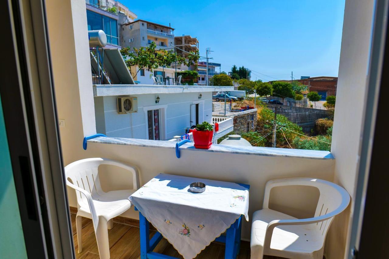 Joyous Apartments Sarandë Exterior foto