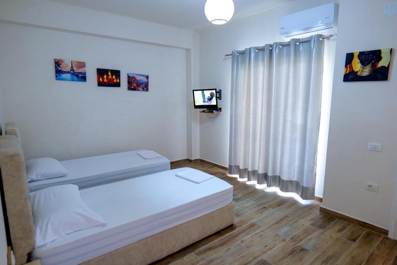 Joyous Apartments Sarandë Exterior foto